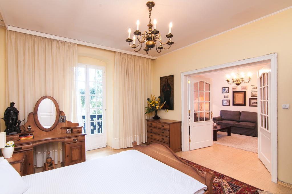 Mon Plaisir Apartment *
